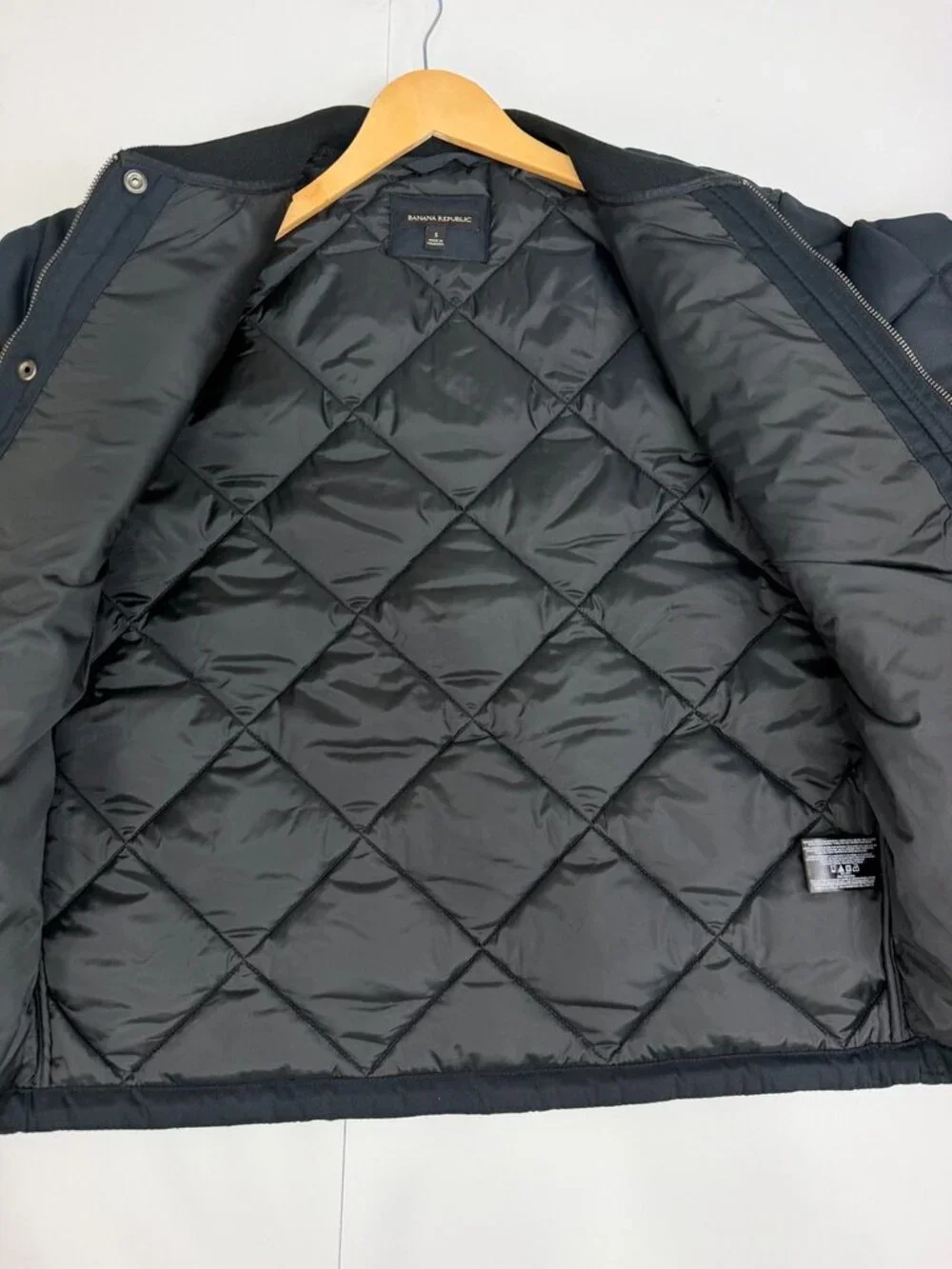 Banana Republic Black Diamond Quilted Bomber Insulated Jacket - Mens Size Small